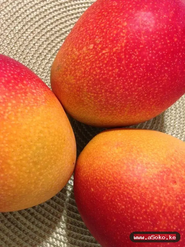Sweet Mangoes – Apple Variety